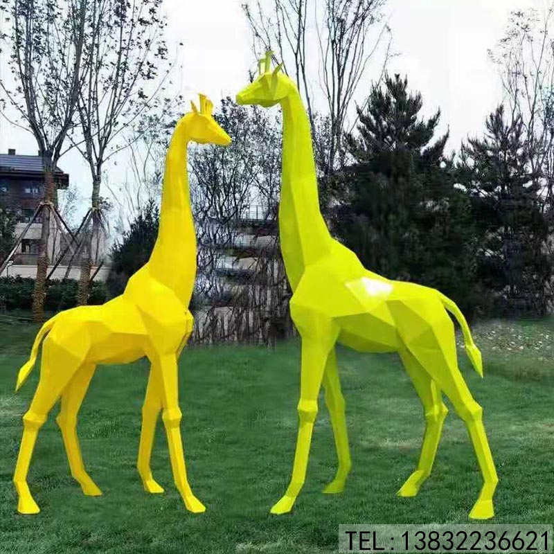 几何鹿雕塑园林地产摆件抽象长颈鹿群广场草坪装饰雕塑厂家